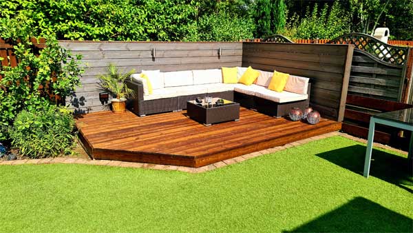 CLassic Timber Deck Design